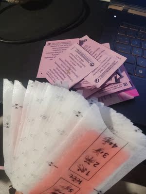 挺好的,数量多用起来毫无顾忌,一下用了十张,撕的很干净 挺好的,数量多用起来毫无顾忌,一下用了十张,撕的很干净