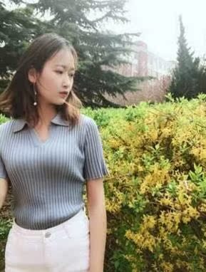 效果真的挺不错的,吃到现在胸部丰满了一些，光滑了很多，而且变得有弹性，没发现有副作用，坚持使用，没想到真的变大了，好开心