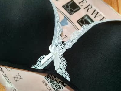 不错，这次挺满意，已经是第二次买了，上次买不是很满意，但这次棒棒哒，好看摸起来也很舒服！