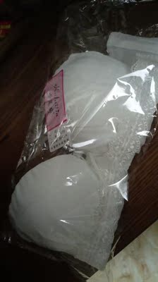 收到啦，物流很快哦，没色差，款式很好看，料子也好，很不错，喜欢的别犹豫了