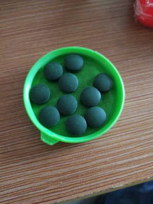 经常买这个牌子，效果很不错，卖家还很贴心的送了随身药盒，挺不错的