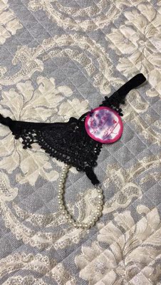 宝贝收到超满意，做工没有任何问题，很精细，质量也很好，，老婆穿上太诱人了，本来以为会不习惯，可是穿上以后感觉很不错，很喜欢，主要一点太诱人了，受不了，喜欢的朋友可以放心购买，而且保密发货，不会尴尬