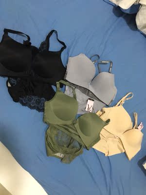 质量真心不错，款式也是简单大方～试穿后刚刚好，很舒适。