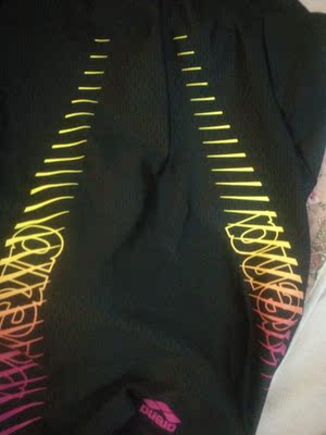 很漂亮,显身材 很漂亮,显身材