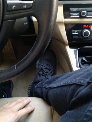 穿起来很轻,透气性好 穿起来很轻,透气性好