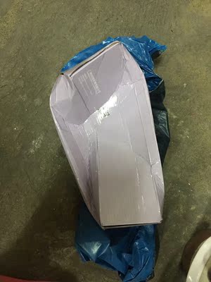 除了快递我无力吐槽之外 也不想说什么了，那个下面确实有点勒 几乎没有收副乳的效果 不过确实很软  也不错 可以入手