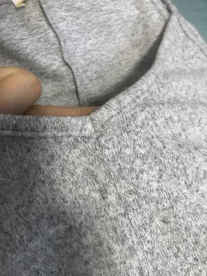 我觉得我还会来入一条大号的，哈哈，超级舒服的面料，迫不及待要去洗个澡穿上了，好爱啊。