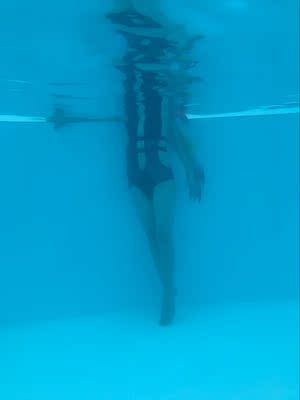 很棒,都说我的泳衣好看。 很棒,都说我的泳衣好看。