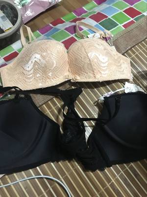 满意 是我想要的 穿着聚拢效果很好 我最喜欢的是它的肩带设计 夏天漏出来也好看 