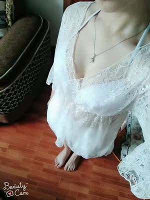 买过几套泳衣，最喜欢这个，显瘦，遮肚子，特别喜欢