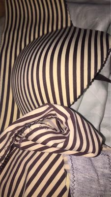 宝贝面料很舒服，卖家发货快，服务好，物流也给力，五星好评，推荐购买！