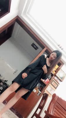 买来穿给老公看的，老公很喜欢。布料摸着不错，睡着挺舒服的。真的是物有所值！