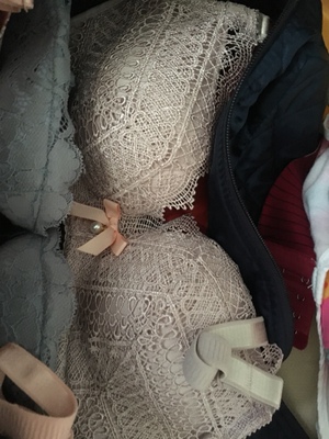 特喜欢，特合适，立马回购，不知道说什么，但真的很好穿，蕾丝又柔软