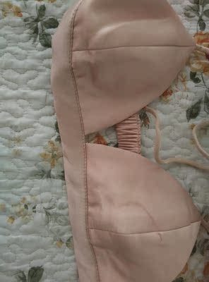 收到宝贝了，完美，不论是颜色，样式都很好，滑滑的，很亲肤，物流非常快，5分好评店家服务非常棒