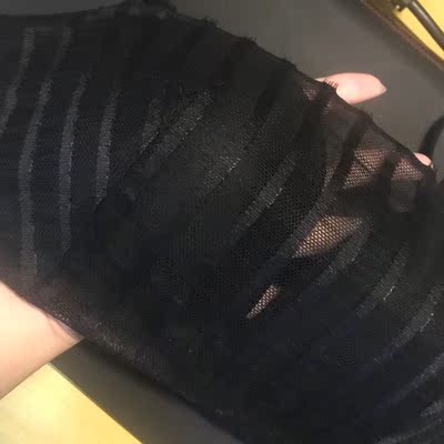 阔以&hellip;抱着试一试的心态买的&hellip;本来以为拿起来硬硬的&hellip;结果穿起来却蛮舒服的&hellip;没有空杯&hellip;尺寸刚刚好&hellip;嘻嘻