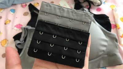 内衣料子很舒服，客服推荐尺码合适，不勒，弹力很大。