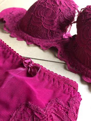 内衣非常的薄，而且很柔软，洗过没有褪色也没有变形，对胸大的mm十分友好！