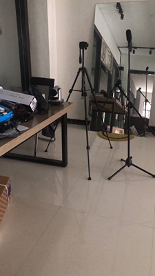 卖家态度很好 不懂的地方耐心解答 安装途中不明白 问了店家 非常及时的回复了 产品质量也很不错 希望直播后大卖