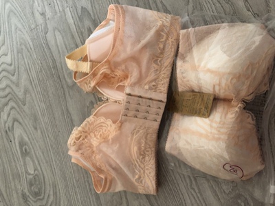 此用户没有填写评价。