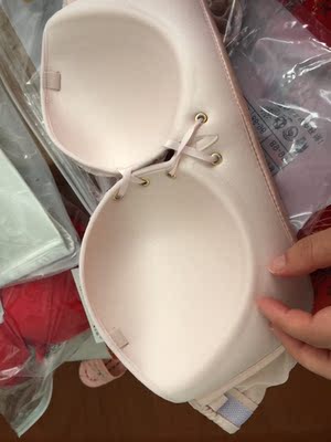 非常好，穿上真的没有往下掉的感觉，这次终于买对了