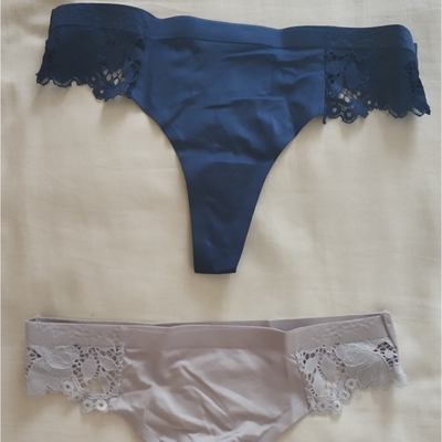 裤裤很棒,没有色差,很喜欢。 裤裤很棒,没有色差,很喜欢。