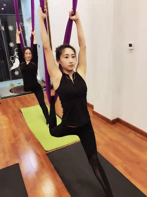 裤子收到了.质量很好  尺码也很合适.  穿上美美哒