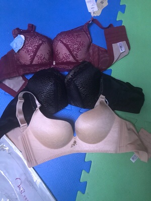 双十一买的 物流还这么快 很开心，白色质量很好 样子喜欢，聚拢