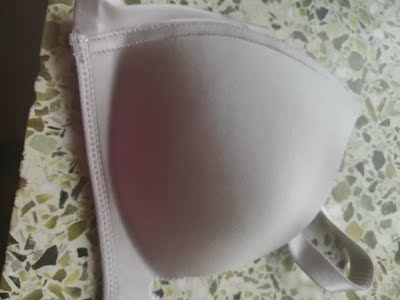 宝贝收到，试穿过，非常舒适，尺码标准，颜色款式好看，做工精细，很喜欢，会回购值得购买