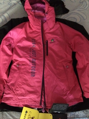 吐槽骆驼冲锋衣怎么样，质量好不好？骆驼冲锋衣真的保暖吗？