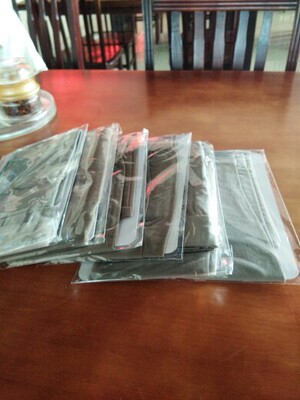 物流很快，服务态度也很好，就是有点小遗憾发货的时候没有送赠品，联系了一下卖家，她们答应给我补发赠品