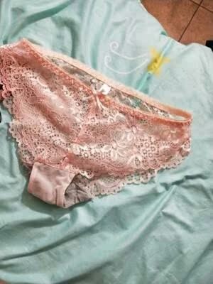 物流速度快,昨天就收到了。包装得很精细,款式漂亮。聚拢效果好好。罩杯透气性也好,蕾丝柔软还不觉得勒。 物流速度快,昨天就收到了。包装得很精细,款式漂亮。聚拢效果好好。罩杯透气性也好,蕾丝柔软还不觉得勒。