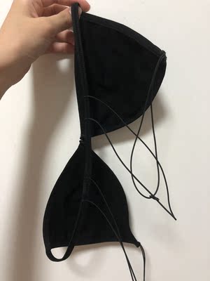 客服小姐姐推荐的码数很合适,穿上很舒服,前扣有点难扣,客服姐姐回复很及时并表示会补发一个新的,很感动~能感觉到卖家很真诚~pick了!(另外同想吐槽,之前看评论看的忐忑不安,拿到货发现其实挺不错的啦……) 客服小姐姐推荐的码数很合适,穿上很舒服,前扣有点难扣,客服姐姐回复很及时并表示会补发一个新的,很感动~能感觉到卖家很真诚~pick了!(另外同想吐槽,之前看评论看的忐忑不安,拿到货发现其实挺不错的啦……)