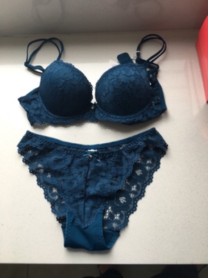 超级好看,都快把他家颜色买全了,价格不贵,还特别舒服,颜色也好看,买了好几个了,物流也特别快。 超级好看,都快把他家颜色买全了,价格不贵,还特别舒服,颜色也好看,买了好几个了,物流也特别快。