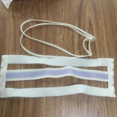 头一次选这种款式的内衣，感觉挺独特的，内衣穿上之后不会勒，后背带可以防滑的，可以调节肩带后背带不会勒胸和勒肉，内衣的材质面料的做工灰常的精细，穿上后是相当的舒适，穿着好开心啊，这款的设计也灰常的新颖独特，还能有挂脖穿法，搭配穿着仙女范满满。好棒，内衣聚拢效果不错，蛮显胸的。现在单单一件内衣根本是不够我轮流更换穿戴的哦，所以我还要再多拍几件放家里备用呢！内衣洗了后不会起球，质量真的顶呱呱啊！