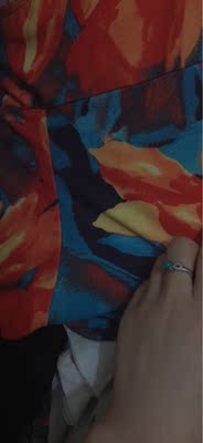 外套严责便暗，蓝色居多，其他很好