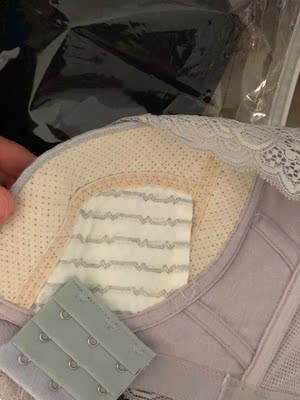 试穿了一下，不错，挺薄的，也蛮集中，再去洗，也没掉色