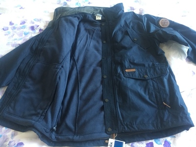 真实使用感受龙狮戴尔户外冲锋衣怎么样,是什么档次的?能保暖防风吗