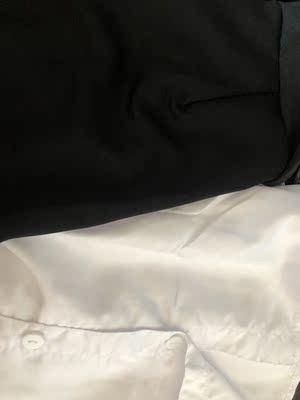 衣服很不错,质量过关,很喜欢,值得购买。 衣服很不错,质量过关,很喜欢,值得购买。