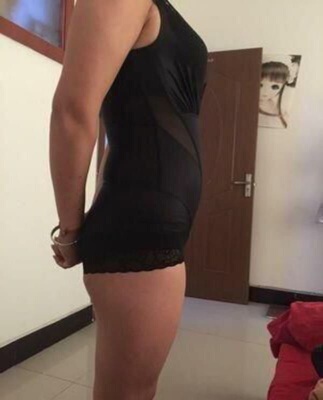 宝贝已经收到了，非常好，穿上挺舒服的，而且透气，非常满意的一次购物！穿上肚肚明显变小了好多，而且也没有紧的感觉，刚刚好，不知道是什么原理，真的很神奇，感觉非常棒！很期待后期瘦身的效果，敬请期待吧，有肚子的美女夏天穿衣服就应该备一个这样的瘦身衣，不管是应急还是日常，我都觉得很需要。宝贝很好值得推荐！