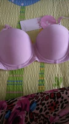 很满意，很实惠，面料很舒服，很漂亮追加5个星