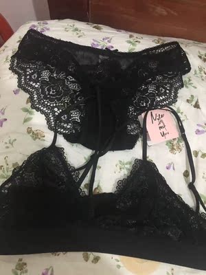 刚收到的时候感觉挺小的，应该不能穿。可是回家一试刚刚好。自我认为非常好，非常好！