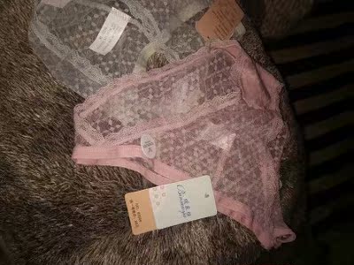 特别好，摸着很舒服的料，物流也挺快，穿上很好，好评