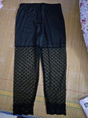 很漂亮的一款打底裤。已是第二次购买,超级喜欢容易搭配衣服。 很漂亮的一款打底裤。已是第二次购买,超级喜欢容易搭配衣服。