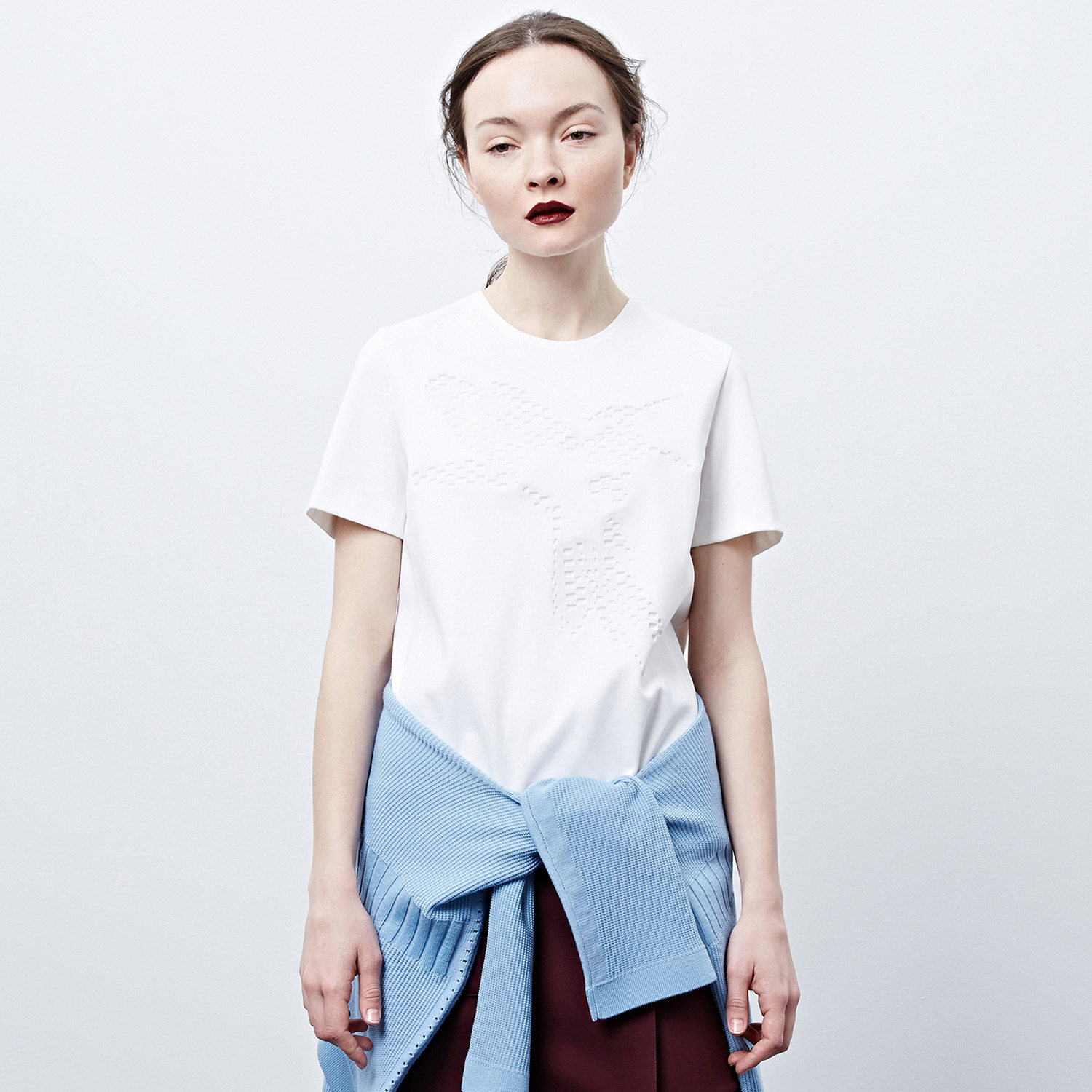 江南布衣服饰有限公司体系在中国大陆商业运作的高端设计师女装品牌