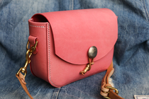 Play leather Bereavement x Horween Womens Satchel portable shoulder bag handmade leather customizable lettering