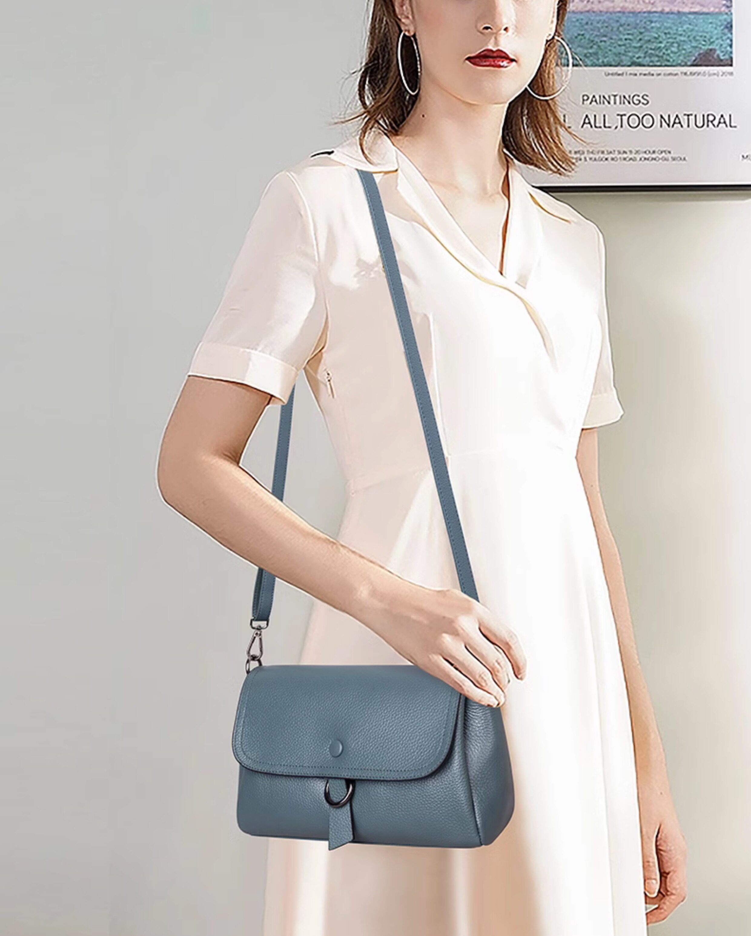 真皮女士包包2025新款春夏斜挎妈妈款中年小方包女休闲单肩小挎包