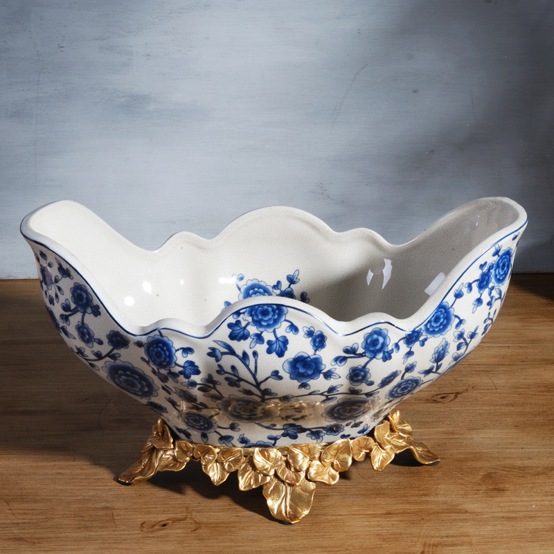 Spend the fox new Chinese style classic blue and white porcelain with copper fruit bowl basin of I sitting room home furnishing articles of dried fruit