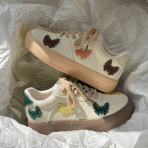 Hong Kongs retro 100 hitch a little public original little white shoes women ins Chains 2022 Spring new sportsport wind board shoes