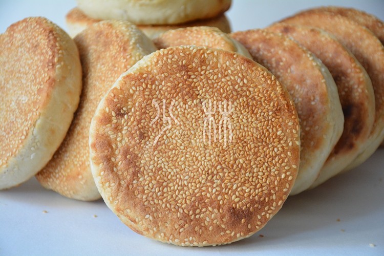 特产登封河南烧饼土炉大饼单面焦盖芝麻传统手工饼馍地方特产小吃