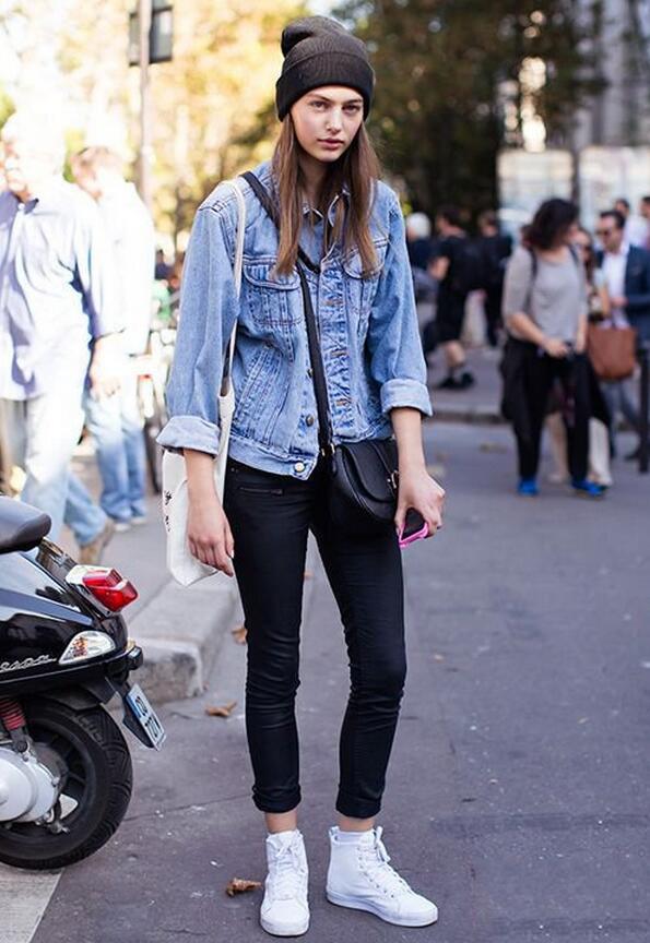 每每一到换季,"牛仔外套"就成为街拍达人或明星凹造型的首选,时髦的